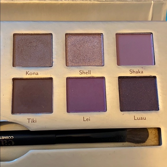 Cargo Eyeshadow Palette - Picture 3 of 4